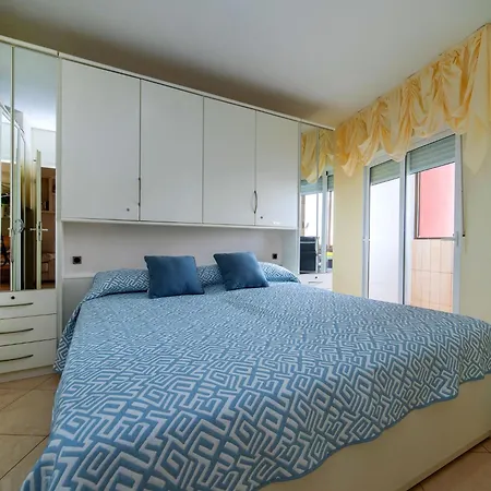 Oceanic-2 By Interhome Apartman Calpe