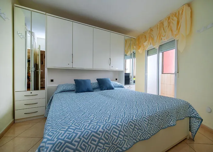 Oceanic-2 By Interhome Apartman Calpe
